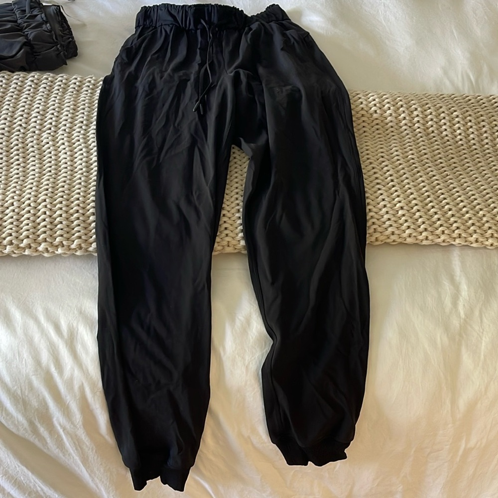 Lululemon high rise jogger